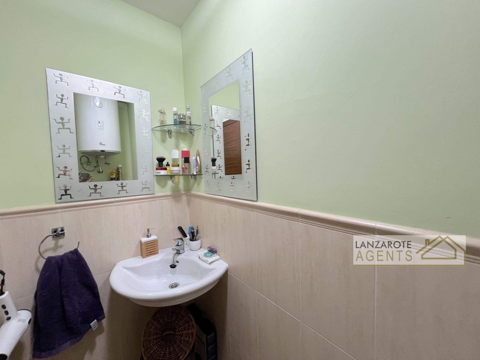 2 soverom Villa til salgs i Playa Blanca med garasje - € 325 000 (Ref: 9319884)