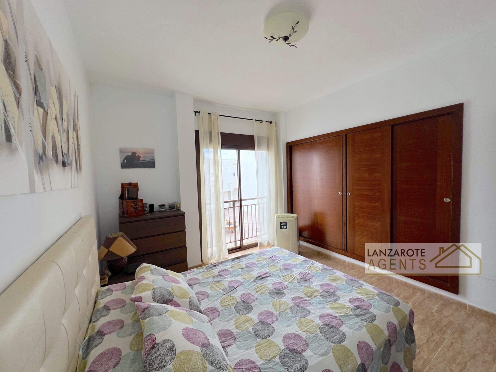 2 soverom Villa til salgs i Playa Blanca med garasje - € 325 000 (Ref: 9319884)