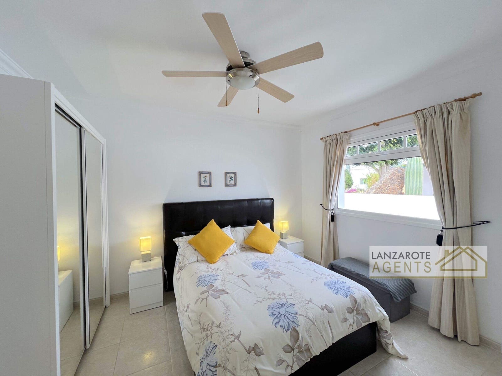 4 makuuhuone Huvila myytävänä paikassa Yaiza mukana uima-altaan - 565 000 € (Ref: 9322338)