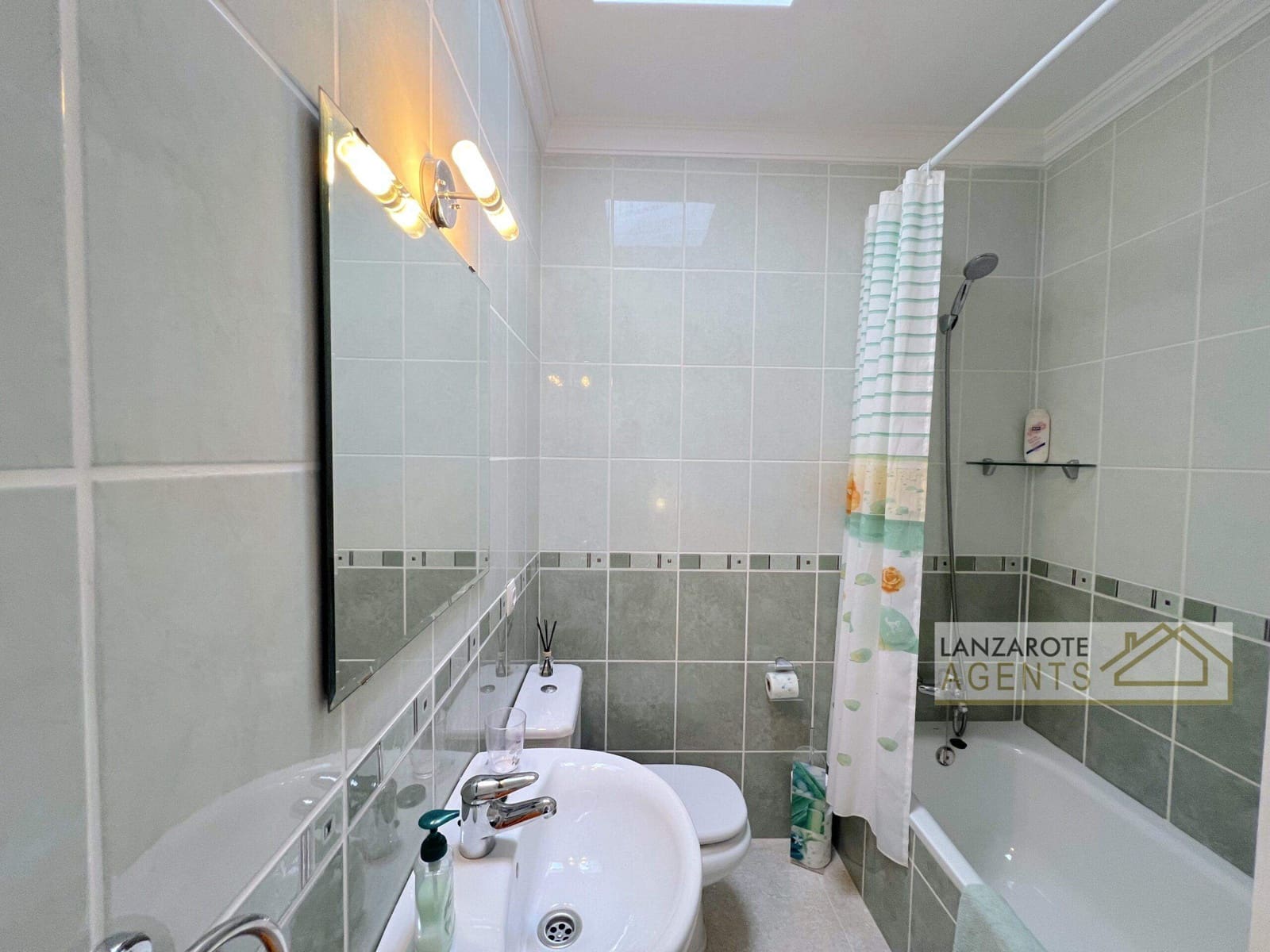 4 makuuhuone Huvila myytävänä paikassa Yaiza mukana uima-altaan - 565 000 € (Ref: 9322338)