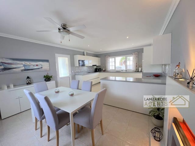 4 makuuhuone Huvila myytävänä paikassa Yaiza mukana uima-altaan - 565 000 € (Ref: 9322338)