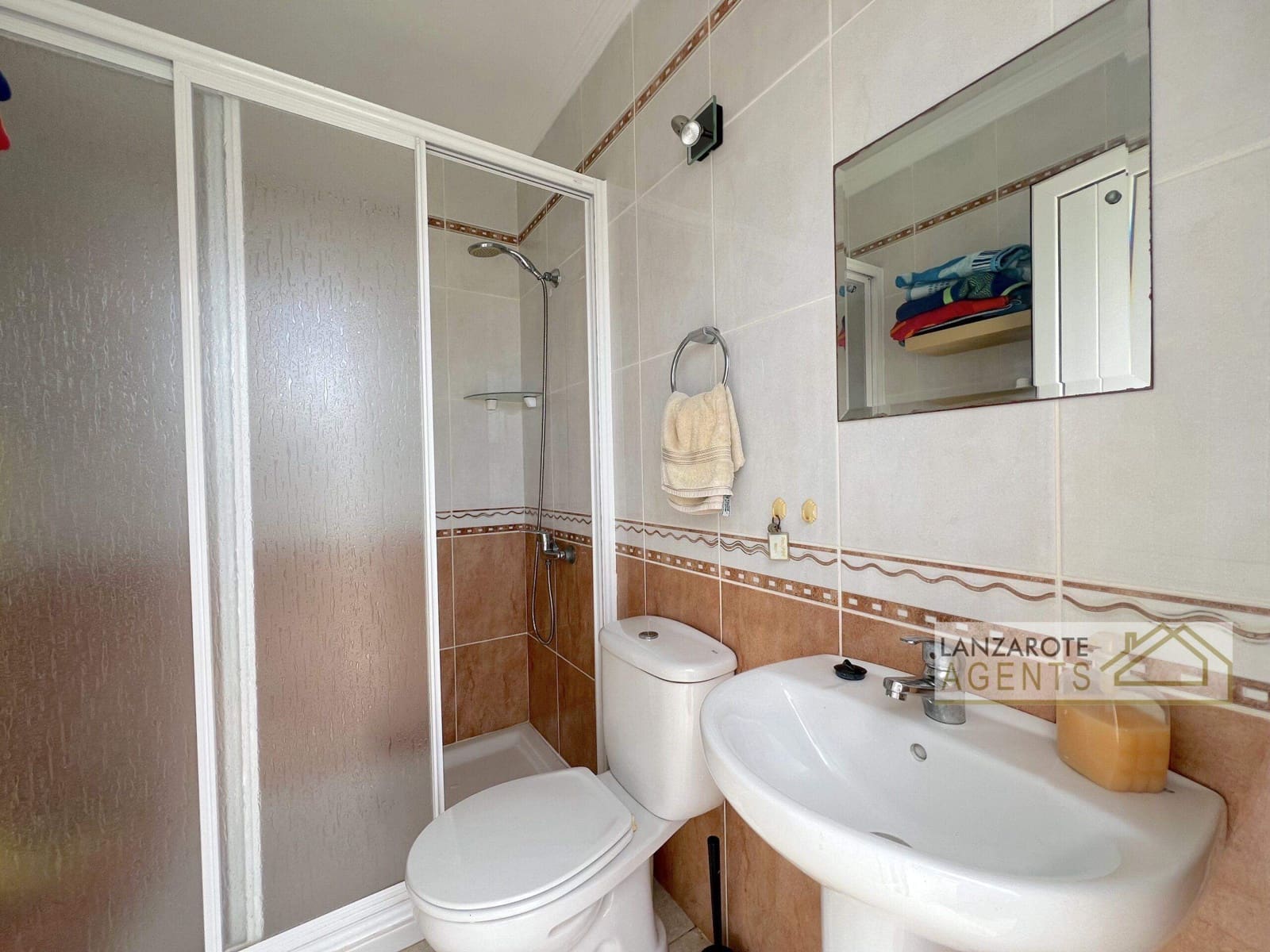 4 makuuhuone Huvila myytävänä paikassa Yaiza mukana uima-altaan - 565 000 € (Ref: 9322338)