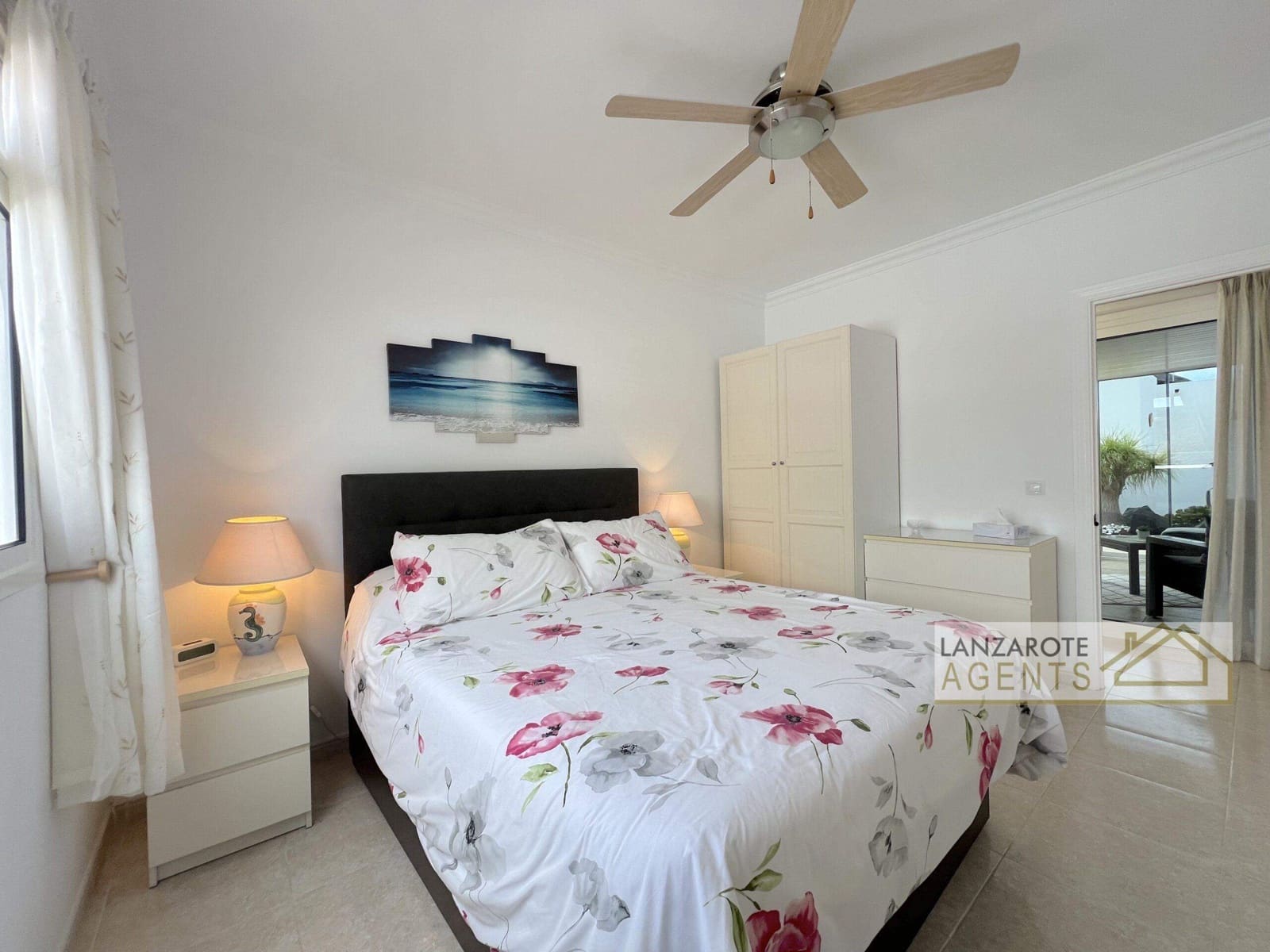 4 bedroom Villa for sale in Yaiza with pool - € 550,000 (Ref: 9322338)