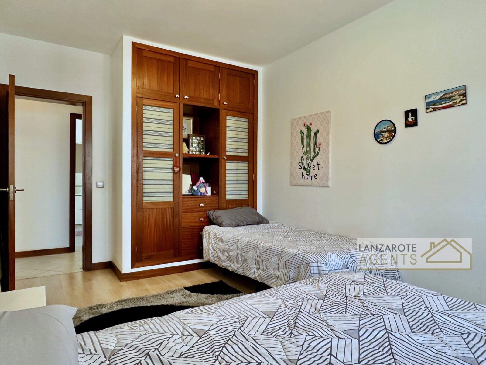 5 soveværelse Villa til salg i Las Brenas med swimmingpool - € 849.000 (Ref: 9343966)