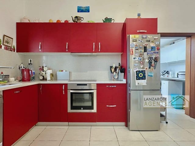 5 soveværelse Villa til salg i Las Brenas, Yaiza med swimmingpool - € 849.000 (Ref: 9343966)