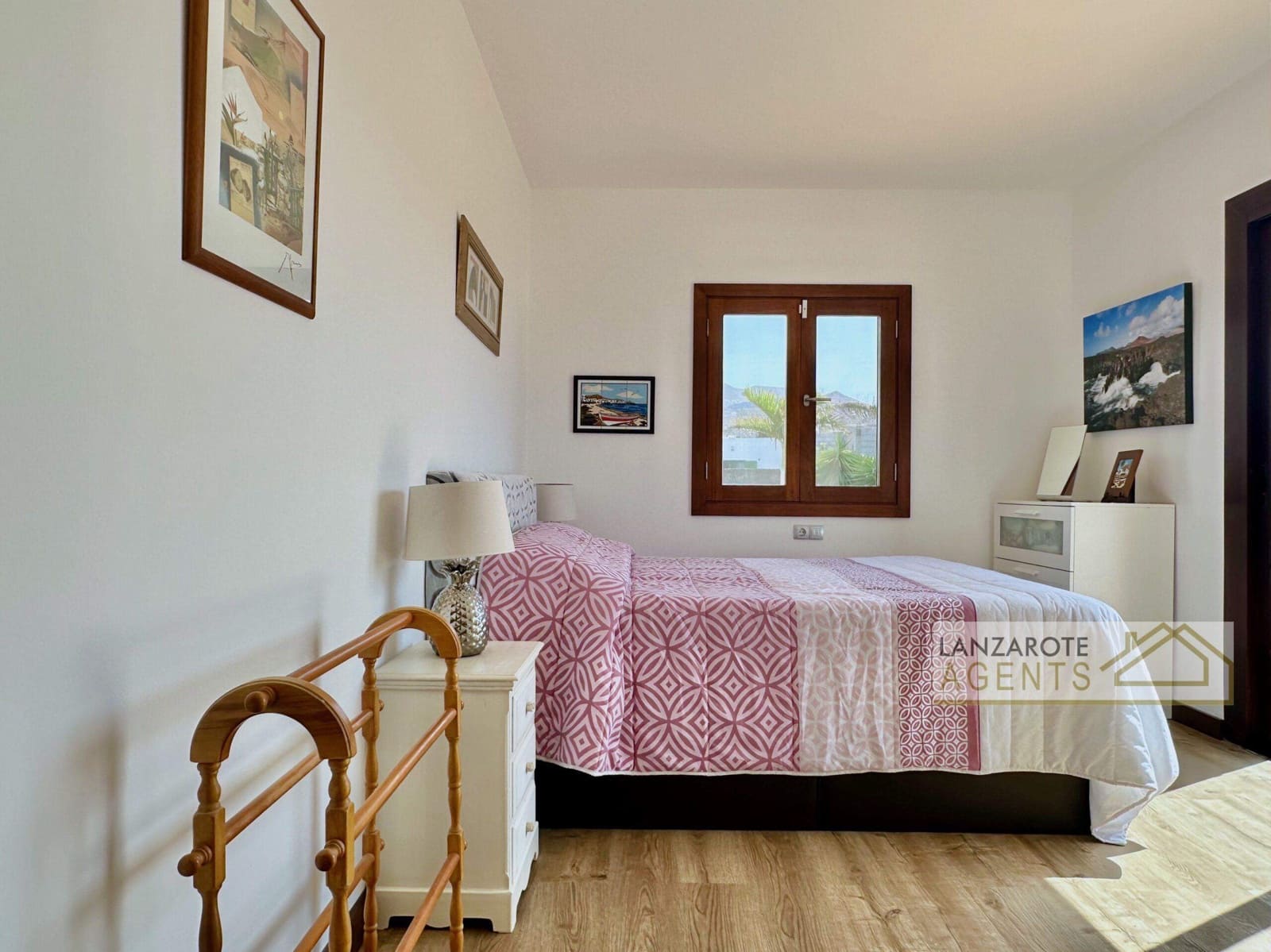 5 soveværelse Villa til salg i Las Brenas med swimmingpool - € 849.000 (Ref: 9343966)