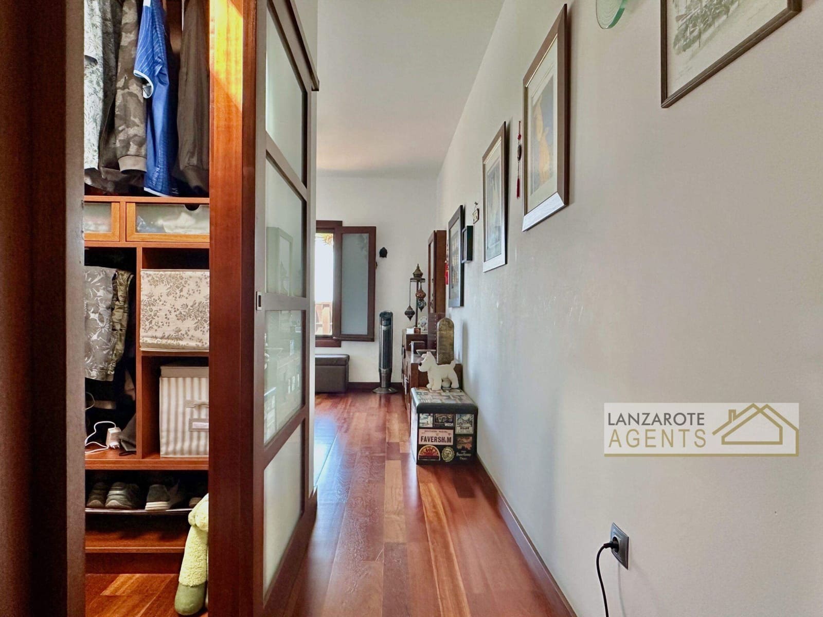 5 soveværelse Villa til salg i Las Brenas med swimmingpool - € 849.000 (Ref: 9343966)