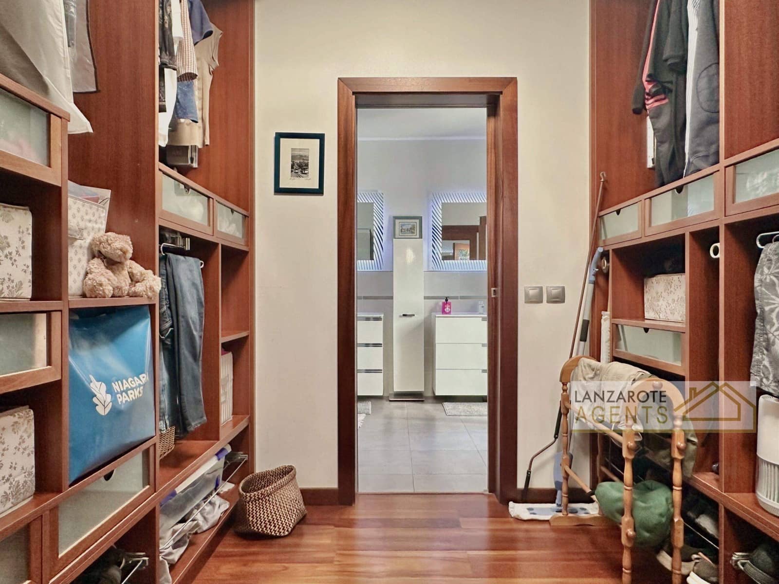 5 soveværelse Villa til salg i Las Brenas med swimmingpool - € 849.000 (Ref: 9343966)