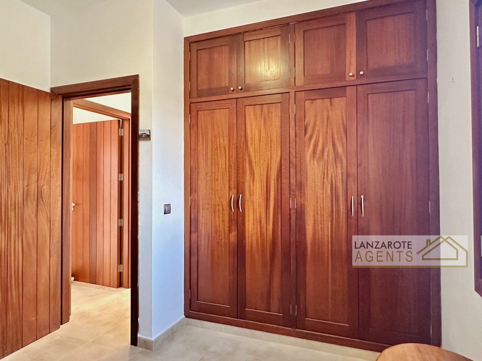 5 soveværelse Villa til salg i Las Brenas med swimmingpool - € 849.000 (Ref: 9343966)