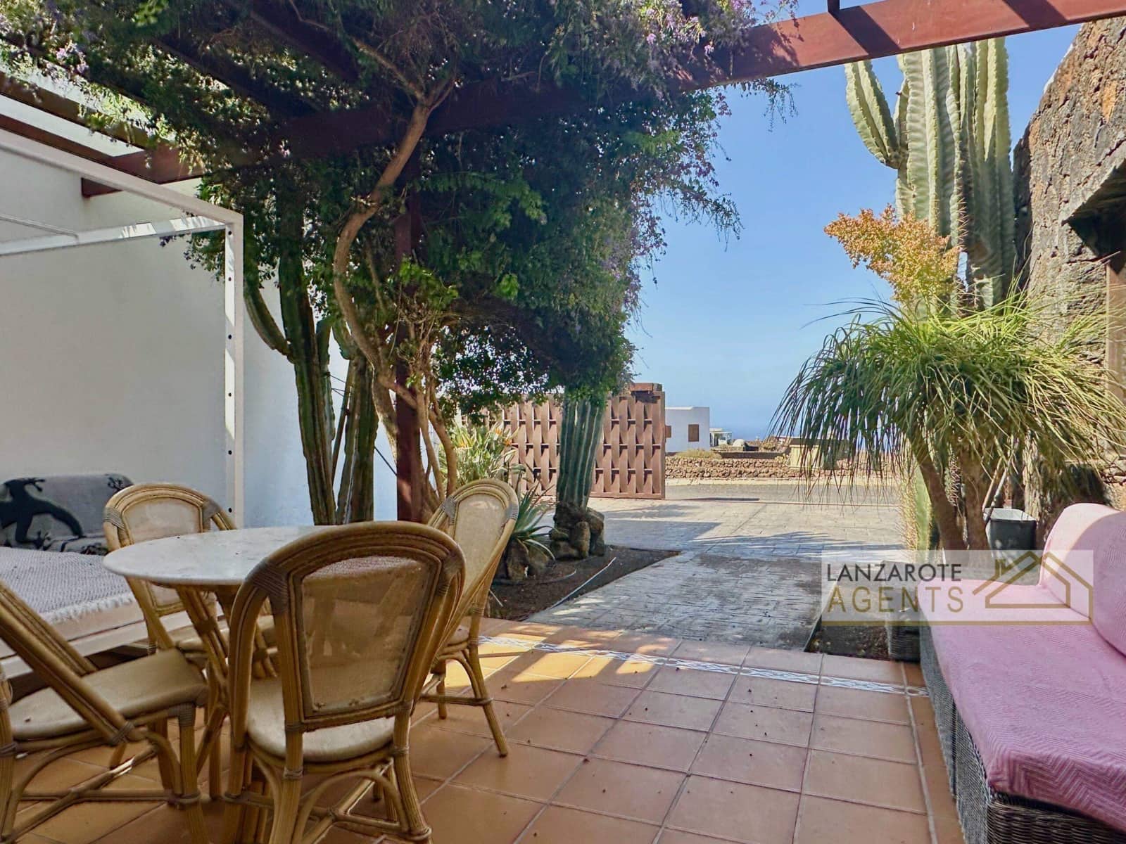 5 soveværelse Villa til salg i Las Brenas med swimmingpool - € 849.000 (Ref: 9343966)