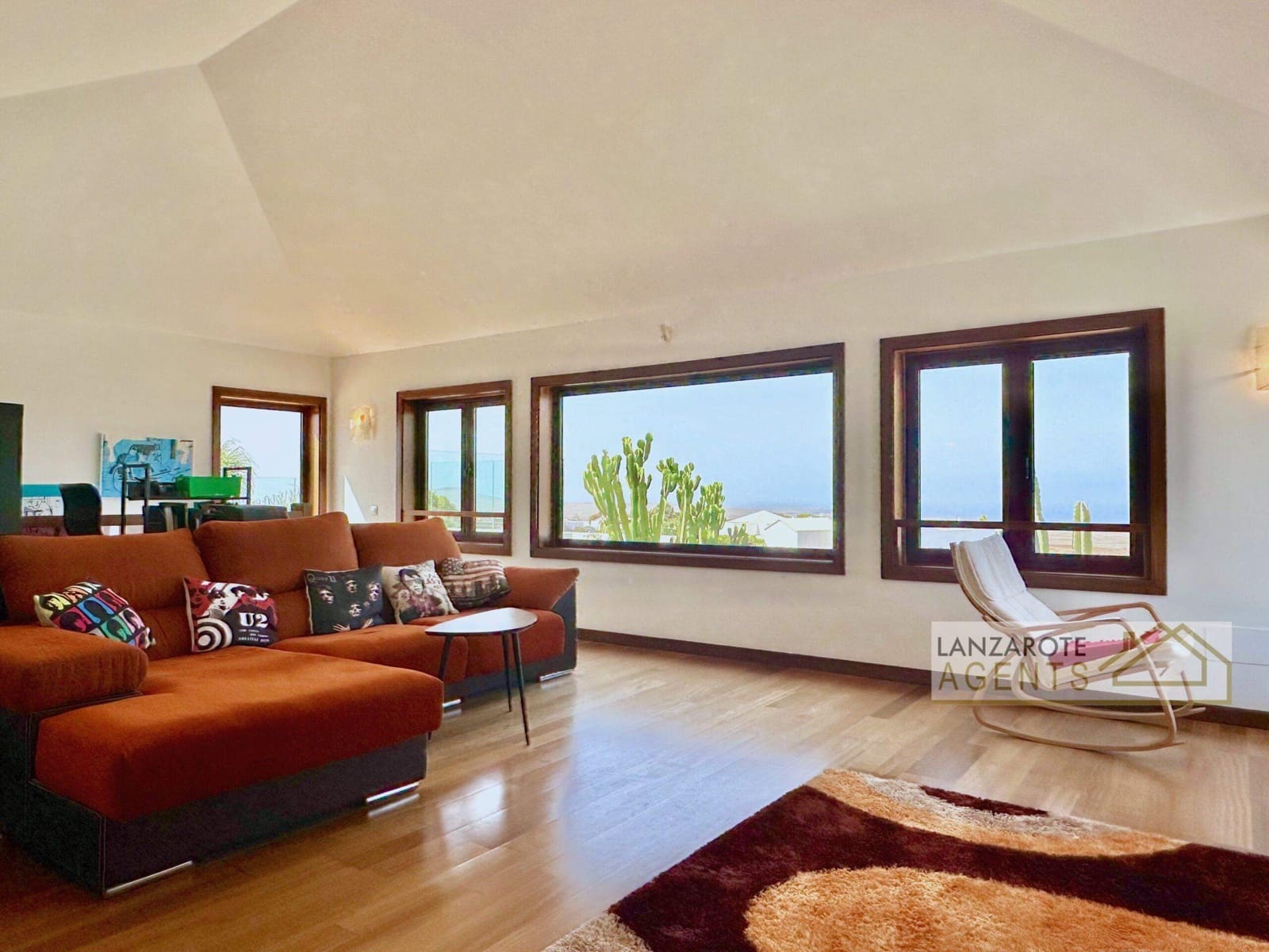 5 soveværelse Villa til salg i Las Brenas med swimmingpool - € 799.000 (Ref: 9343966)