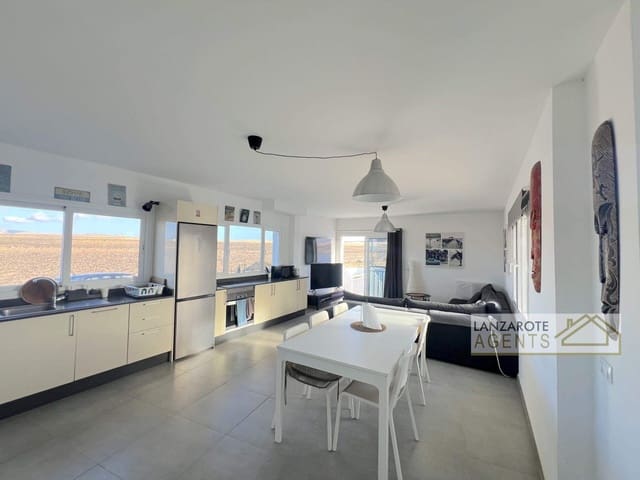 5 camera da letto Finca/Casa di Campagna in vendita in El Cuchillo, Tinajo con piscina - 599.000 € (Rif: 9352833)