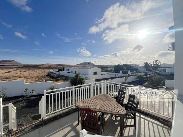5 camera da letto Finca/Casa di Campagna in vendita in El Cuchillo, Tinajo con piscina - 599.000 € (Rif: 9352833)