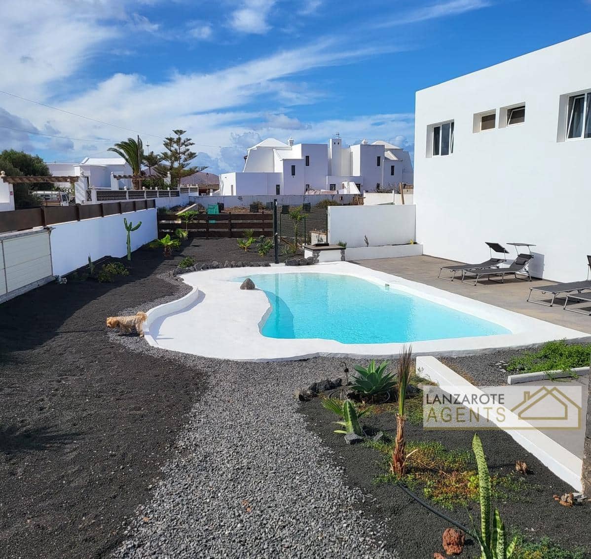5 soverom Finca/Herregård til salgs i El Cuchillo med svømmebasseng - € 599 000 (Ref: 9352833)