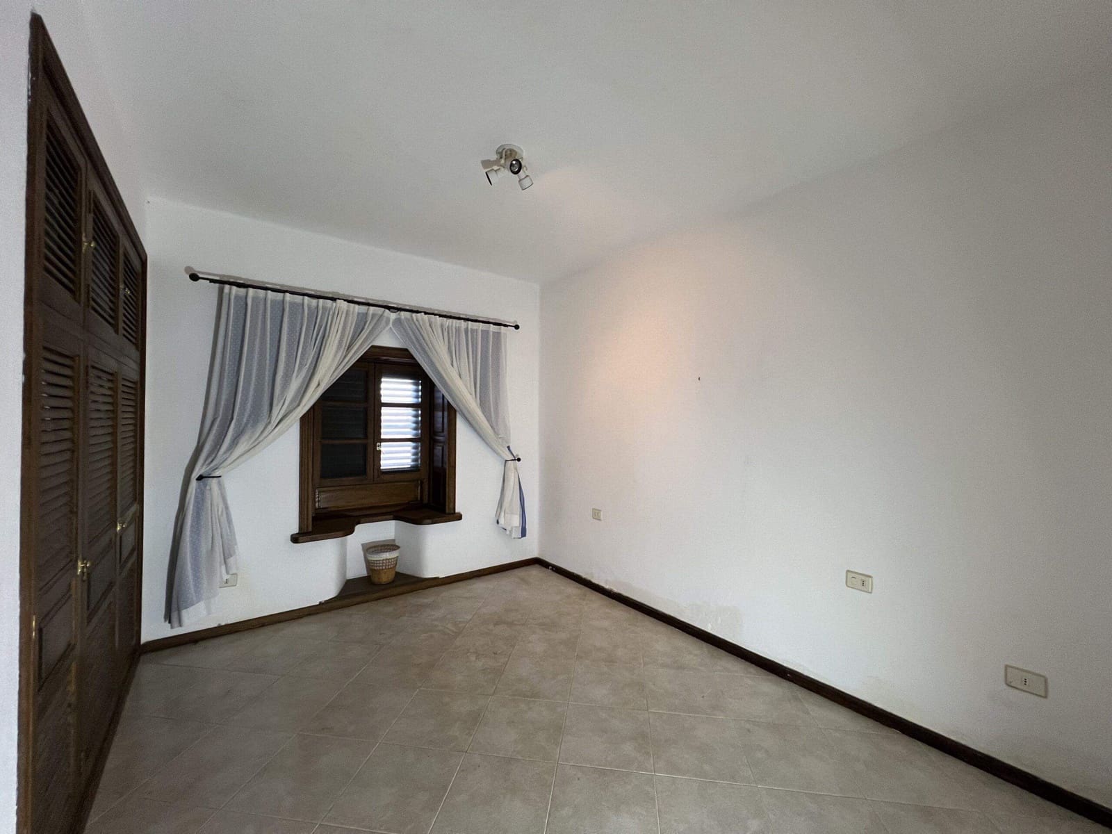 5 soveværelse Villa til salg i Las Brenas med swimmingpool garage - € 950.000 (Ref: 9354236)