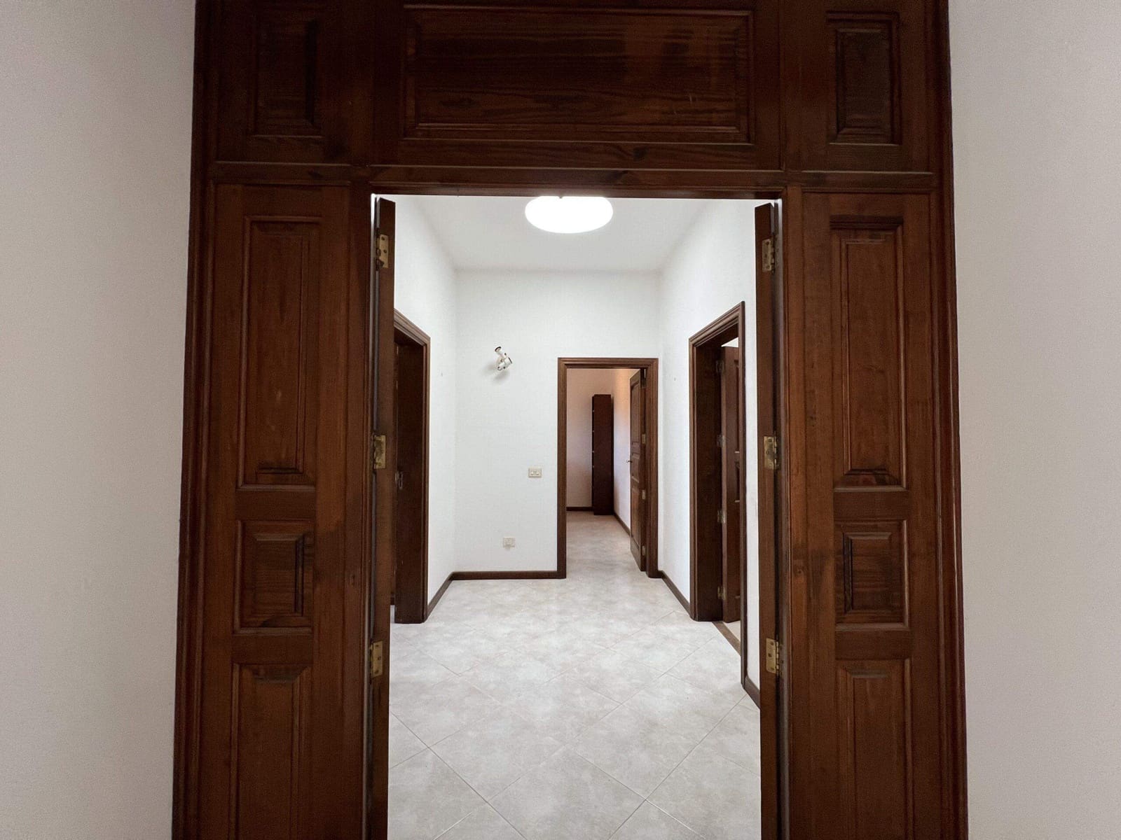 5 soveværelse Villa til salg i Las Brenas med swimmingpool garage - € 950.000 (Ref: 9354236)