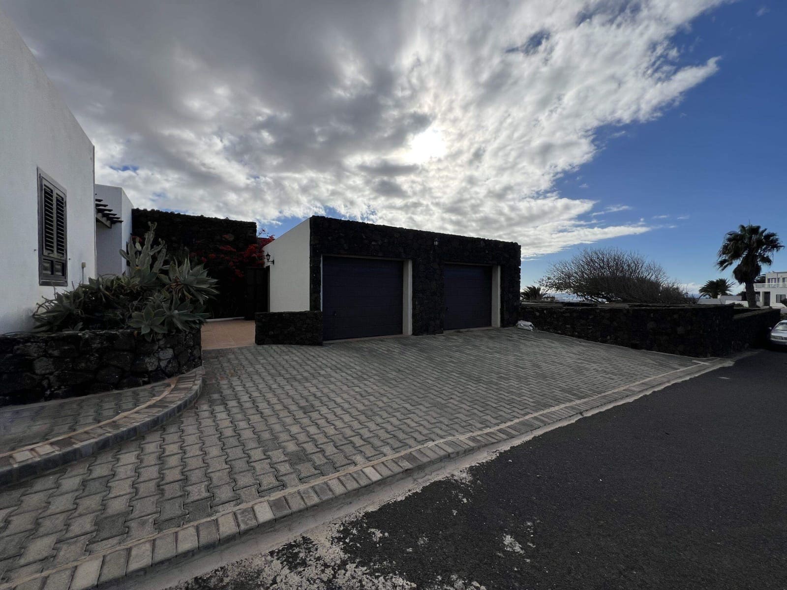 5 soveværelse Villa til salg i Las Brenas med swimmingpool garage - € 950.000 (Ref: 9354236)