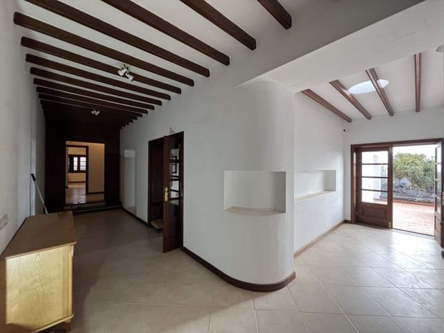 5 soveværelse Villa til salg i Las Brenas, Yaiza med swimmingpool garage - € 950.000 (Ref: 9354236)