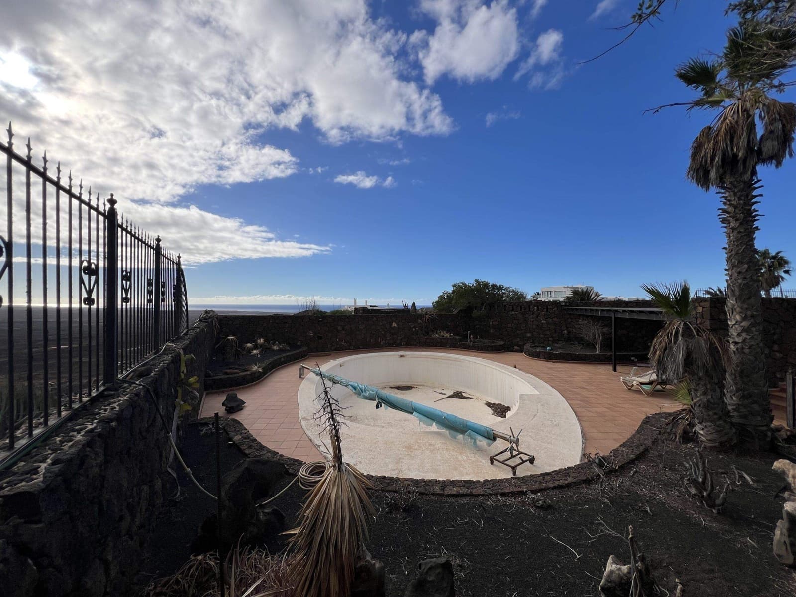 5 soveværelse Villa til salg i Las Brenas med swimmingpool garage - € 950.000 (Ref: 9354236)