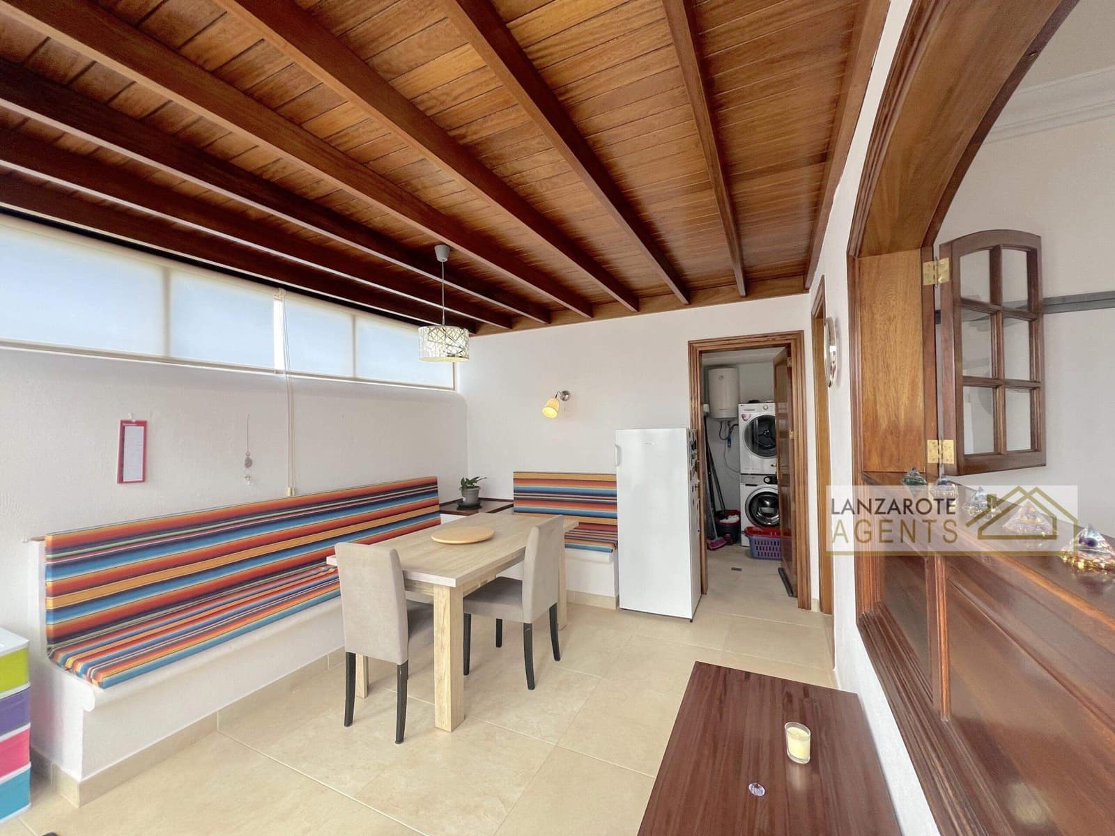 2 soveværelse Villa til salg i Playa Blanca med swimmingpool - € 380.000 (Ref: 9374068)