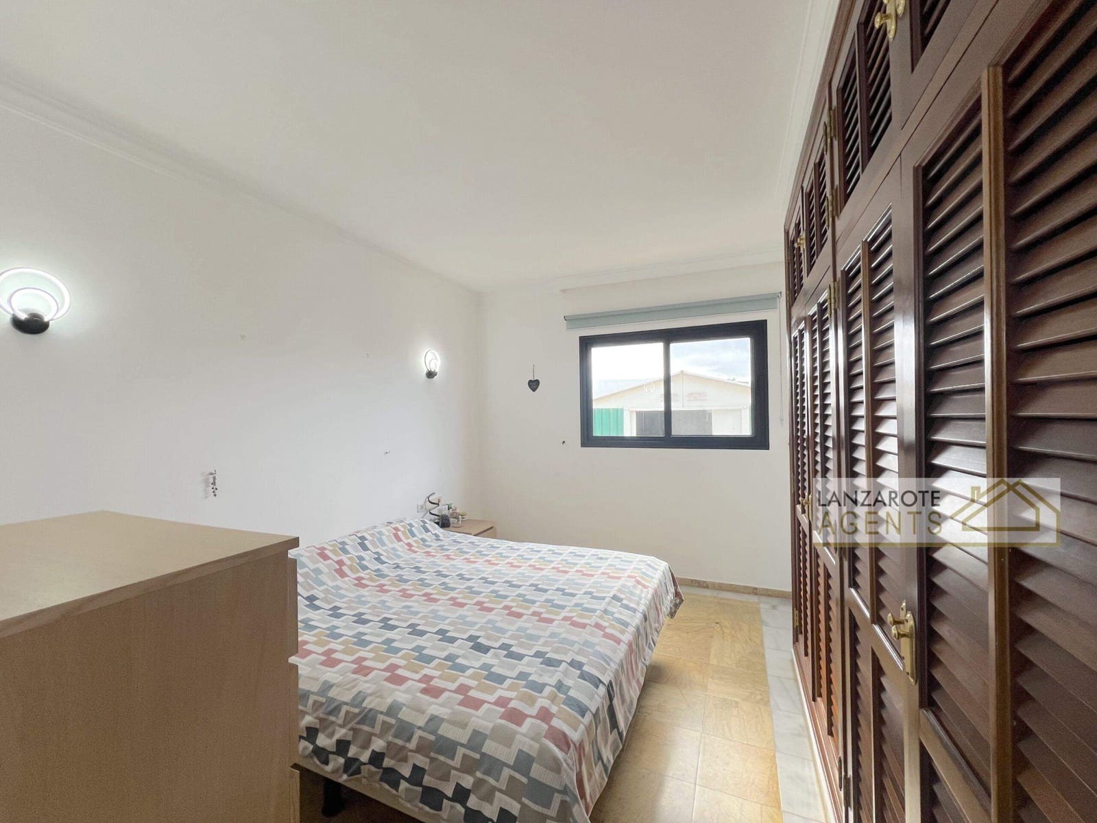 2 soveværelse Villa til salg i Playa Blanca med swimmingpool - € 380.000 (Ref: 9374068)