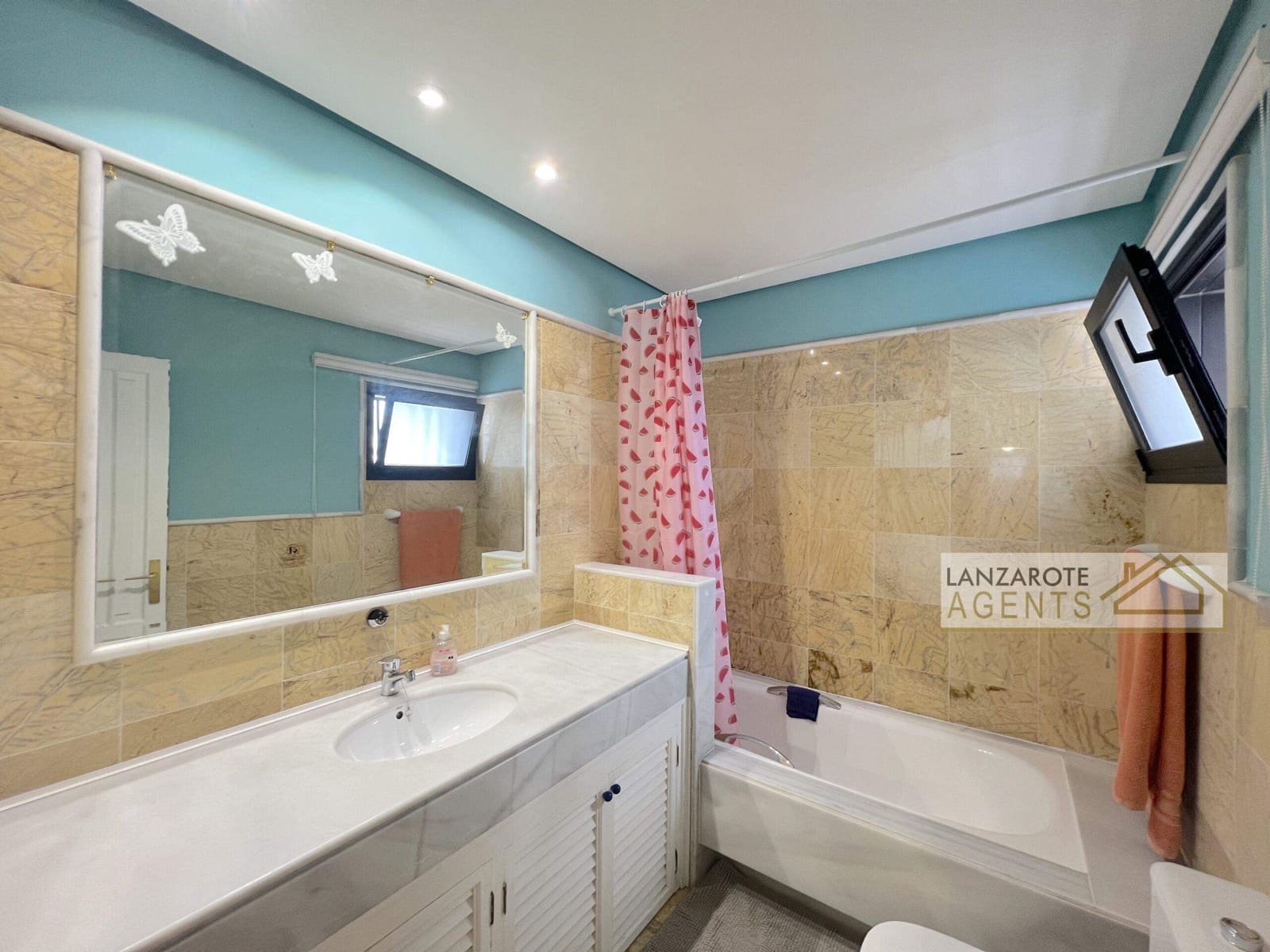 2 soveværelse Villa til salg i Playa Blanca med swimmingpool - € 380.000 (Ref: 9374068)