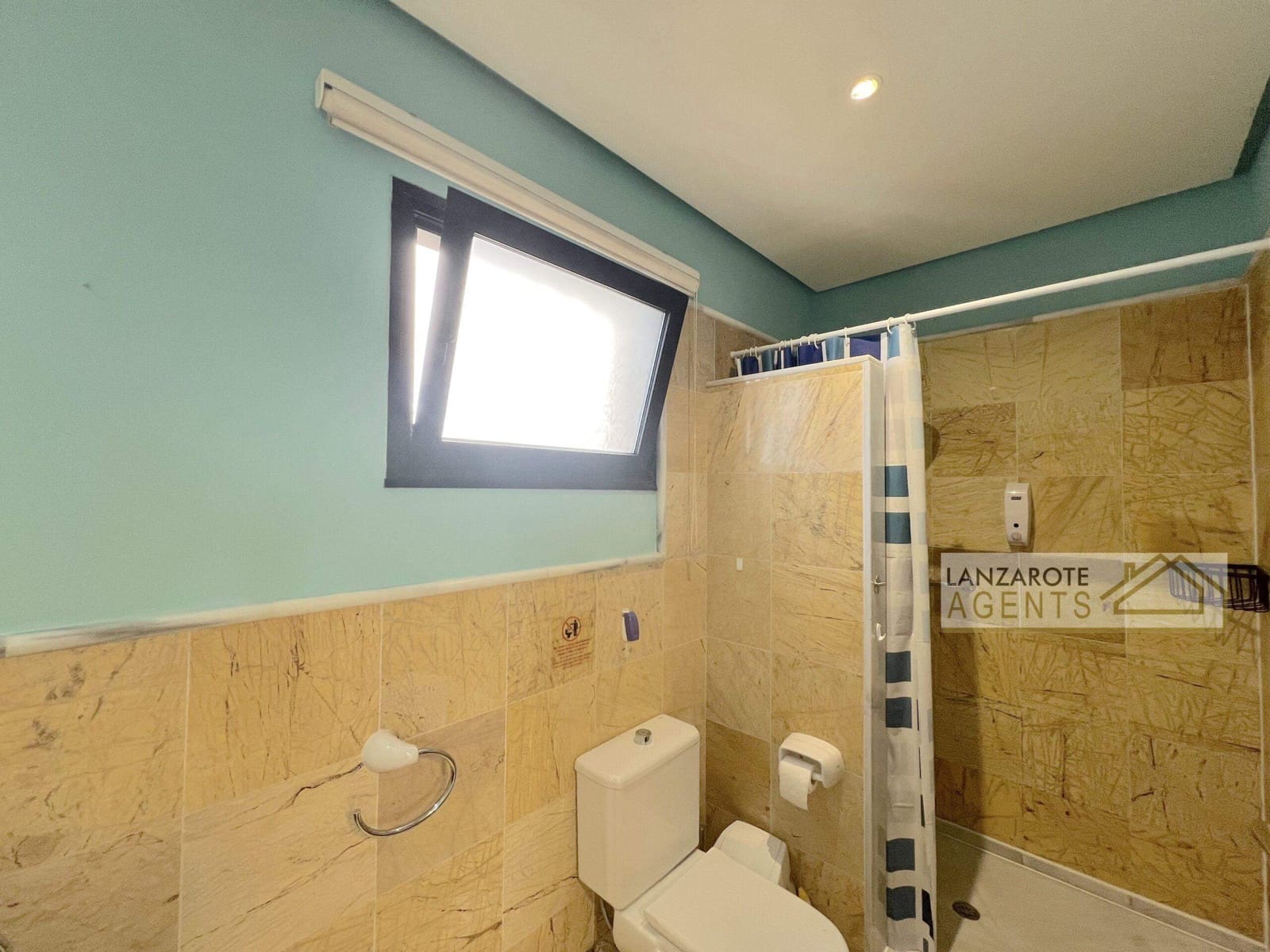 2 soveværelse Villa til salg i Playa Blanca med swimmingpool - € 380.000 (Ref: 9374068)