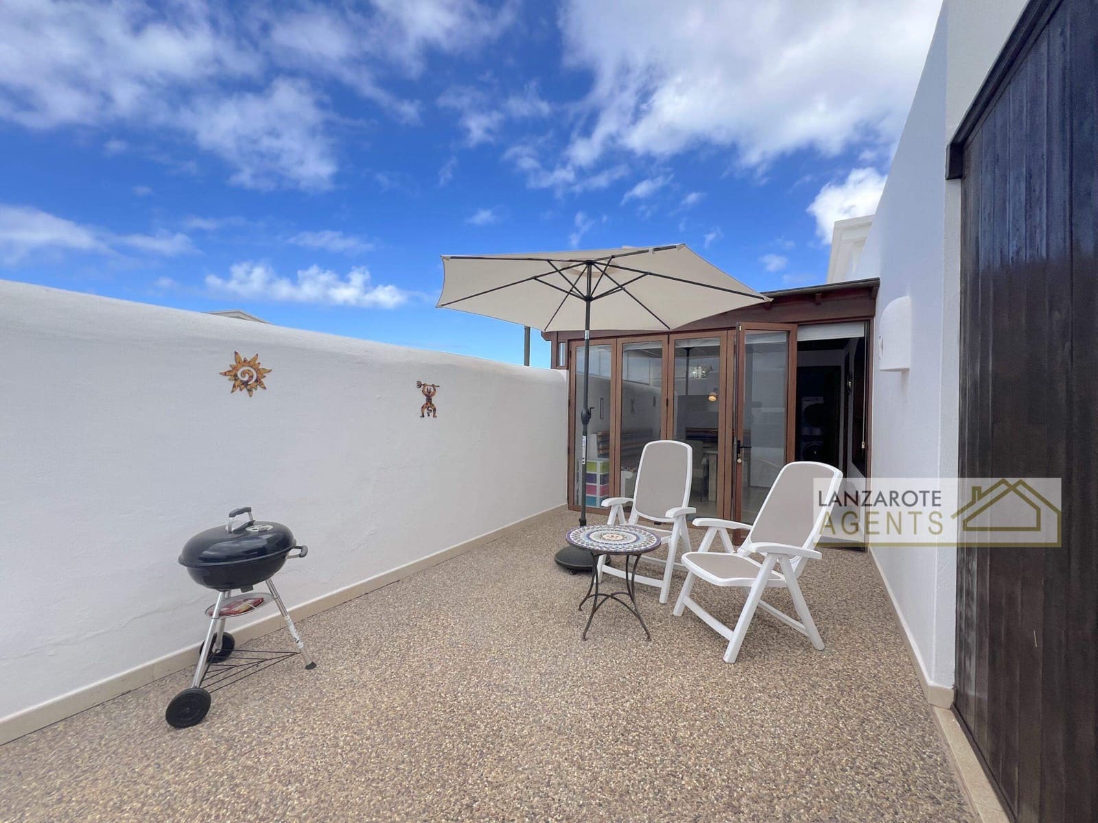 2 soveværelse Villa til salg i Playa Blanca med swimmingpool - € 380.000 (Ref: 9374068)
