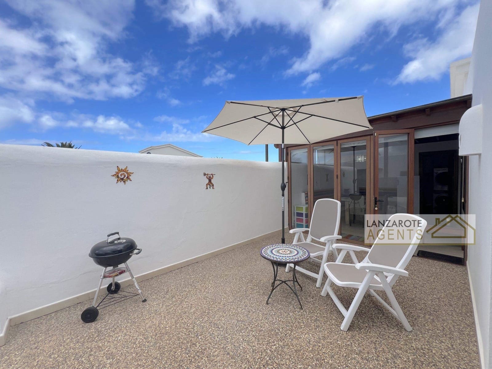 2 soveværelse Villa til salg i Playa Blanca med swimmingpool - € 380.000 (Ref: 9374068)