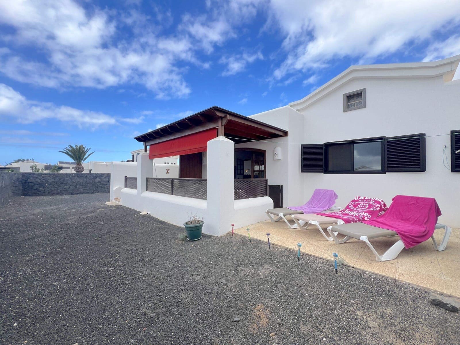 2 soveværelse Villa til salg i Playa Blanca med swimmingpool - € 380.000 (Ref: 9374068)