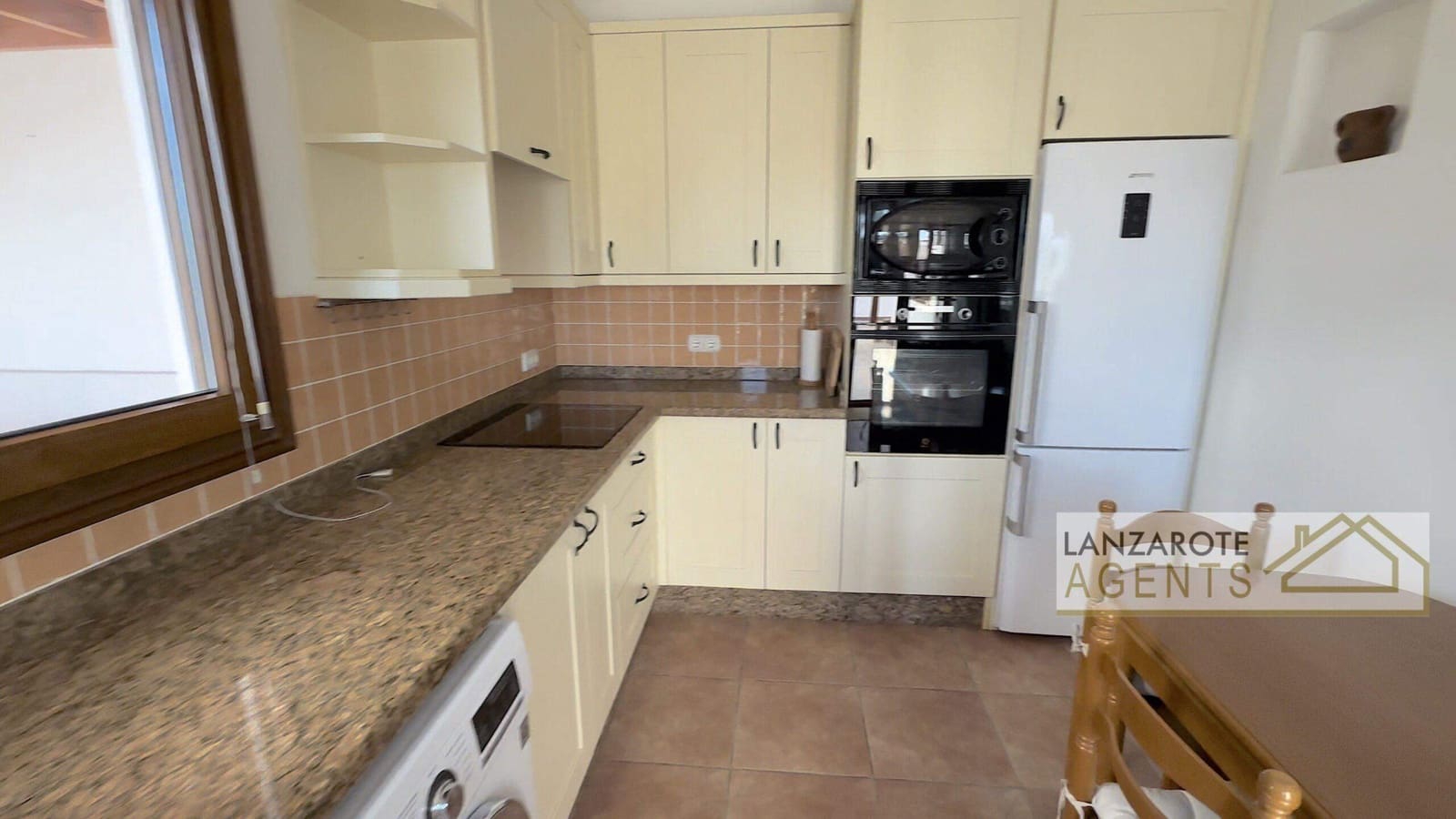 3 soveværelse Villa til salg i Playa Blanca - € 420.000 (Ref: 9432589)