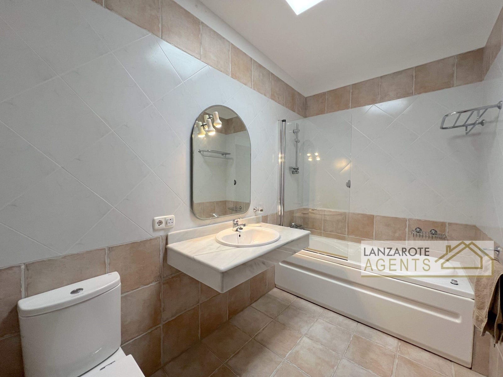 3 soveværelse Villa til salg i Playa Blanca - € 420.000 (Ref: 9432589)