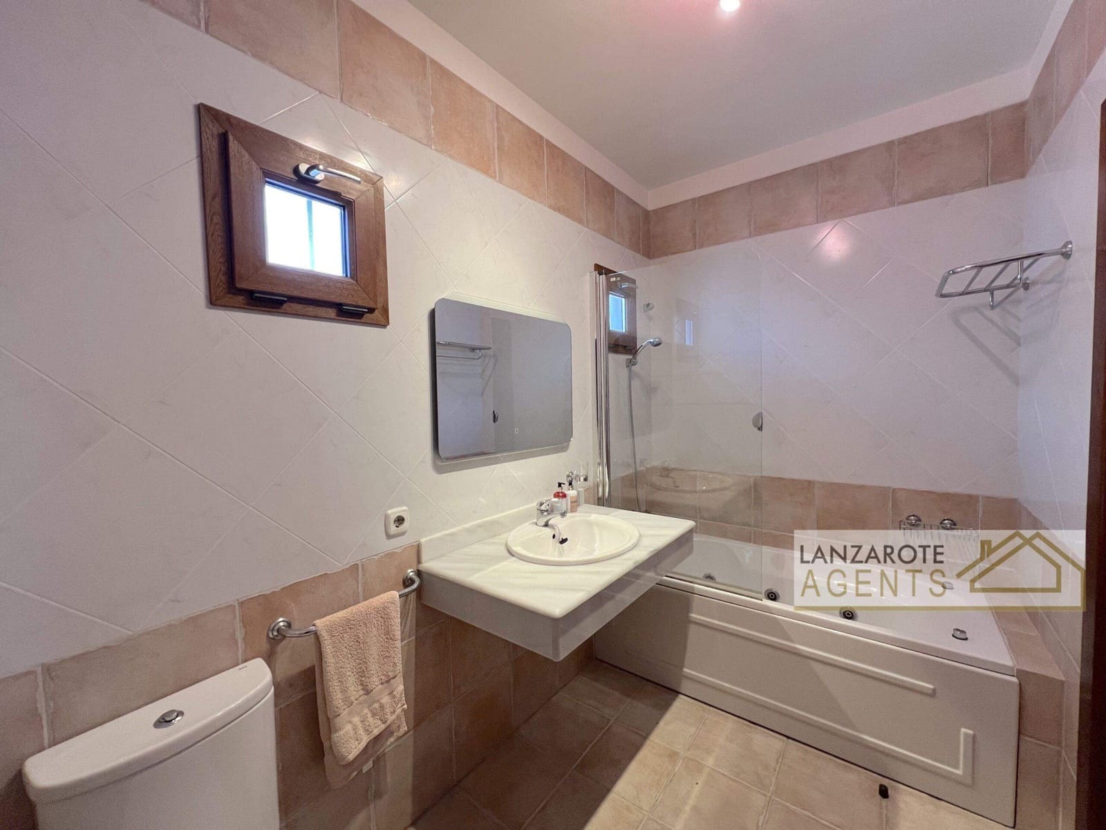 3 soveværelse Villa til salg i Playa Blanca - € 420.000 (Ref: 9432589)