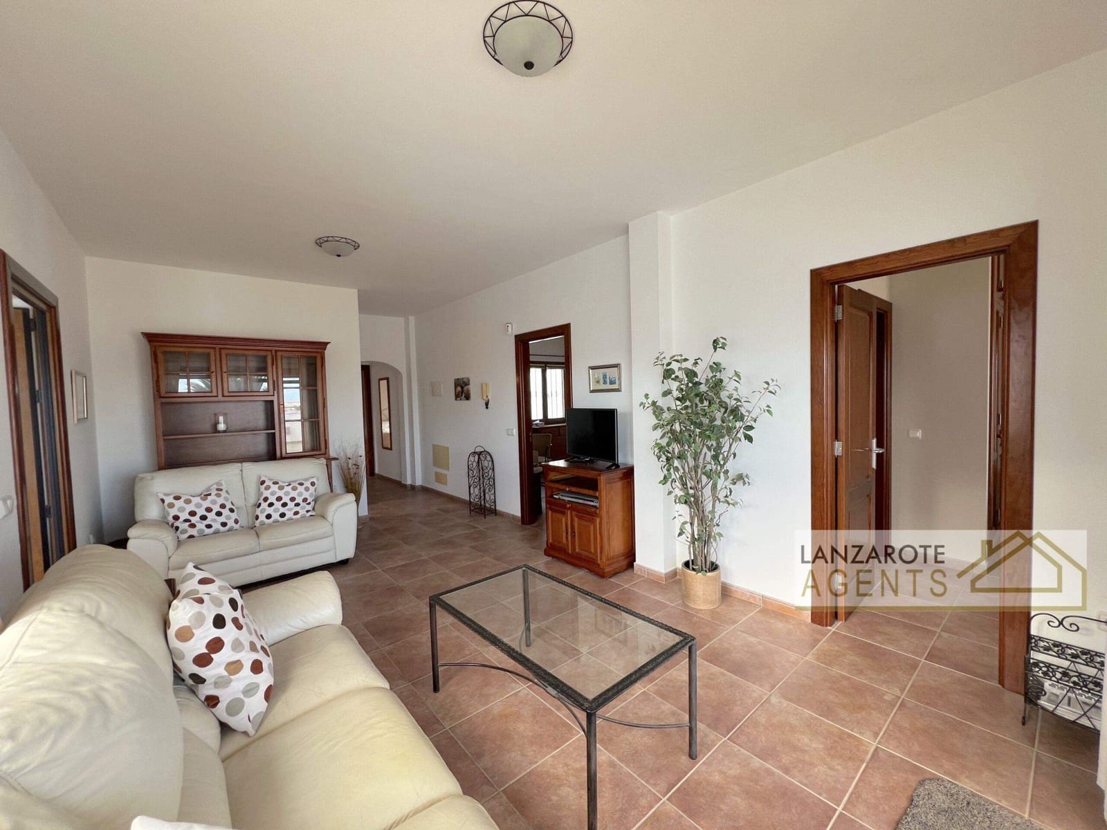 3 soveværelse Villa til salg i Playa Blanca - € 420.000 (Ref: 9432589)