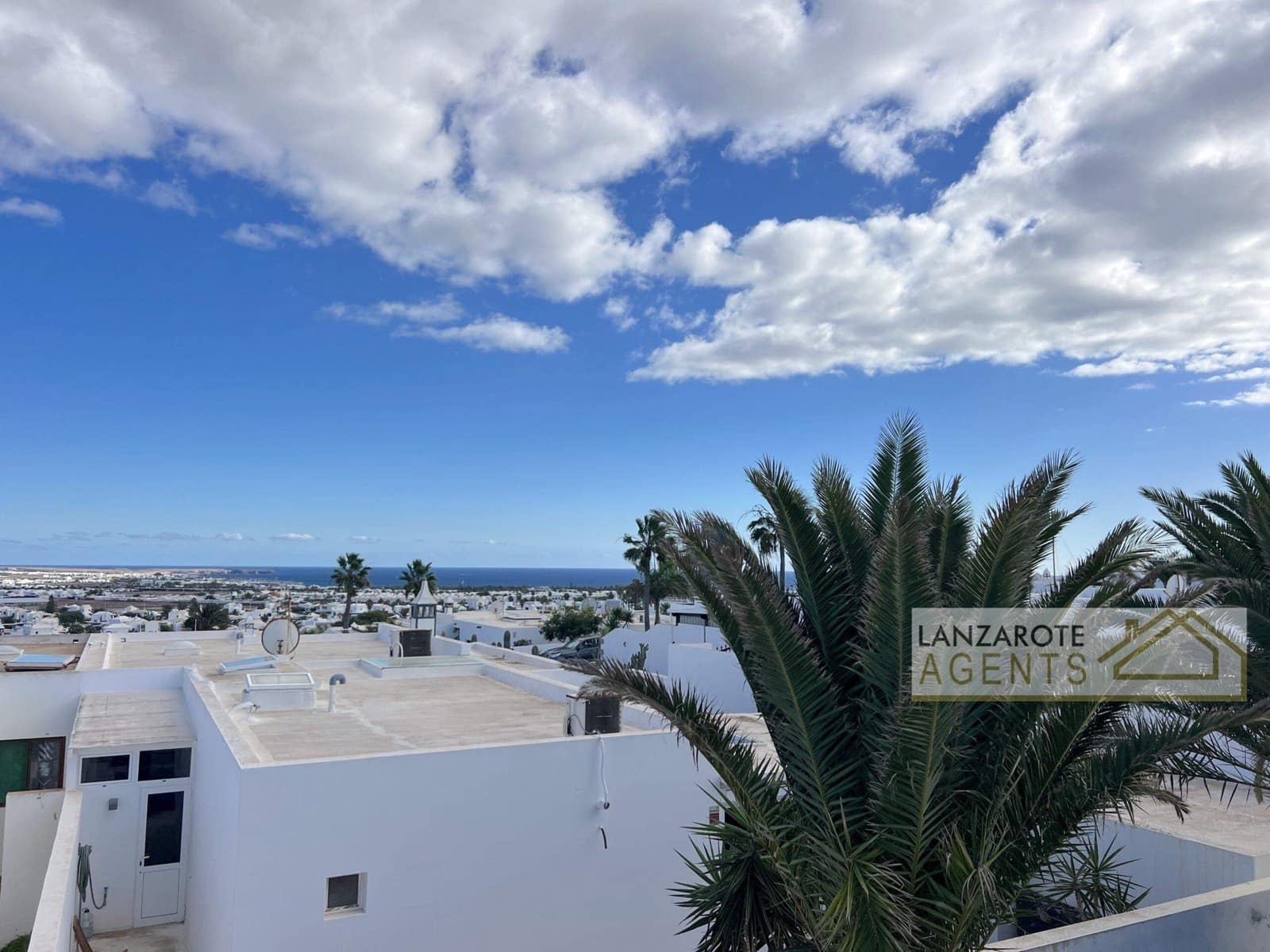 3 soveværelse Villa til salg i Playa Blanca - € 420.000 (Ref: 9432589)