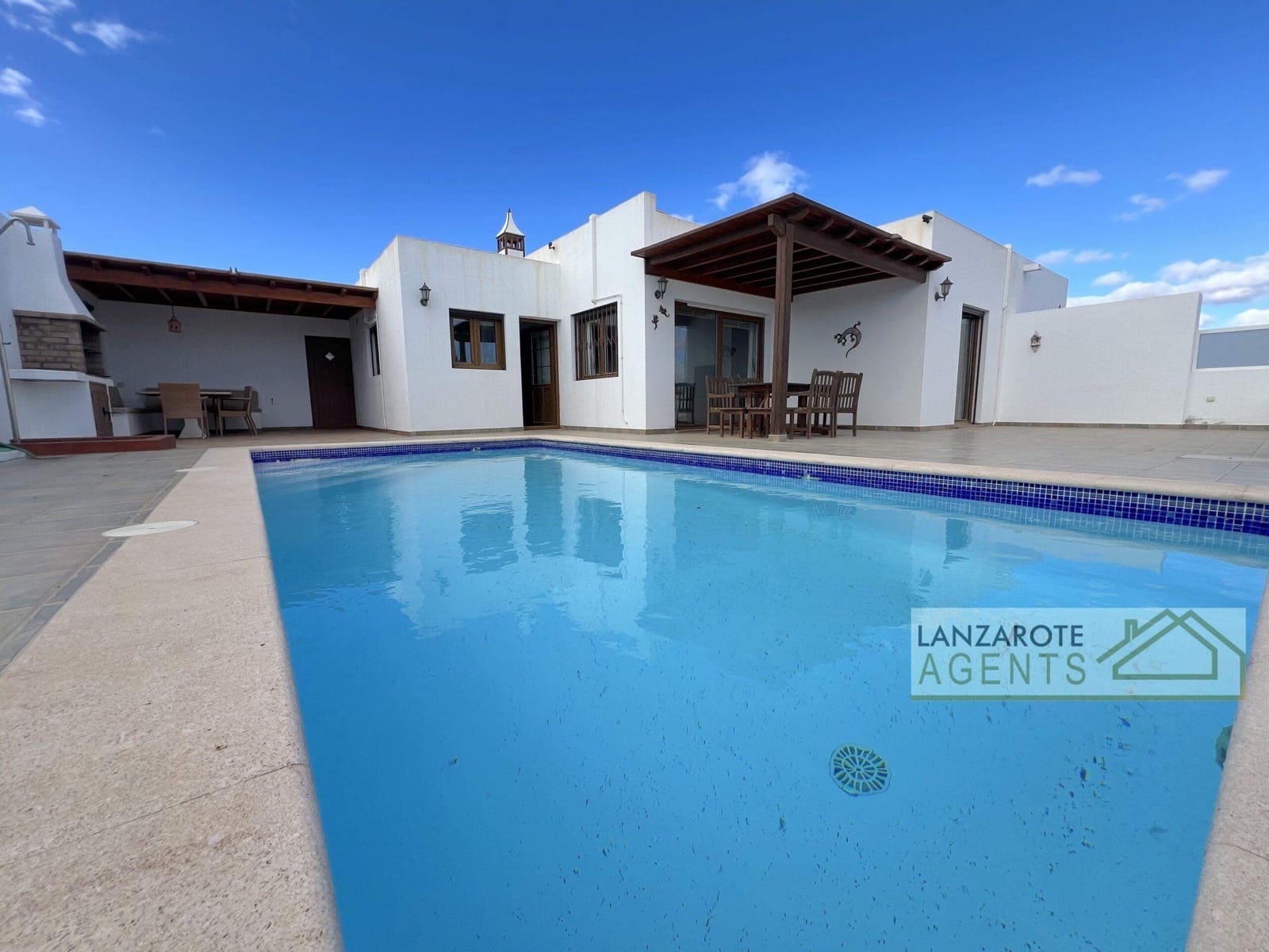 3 soveværelse Villa til salg i Playa Blanca - € 420.000 (Ref: 9432589)