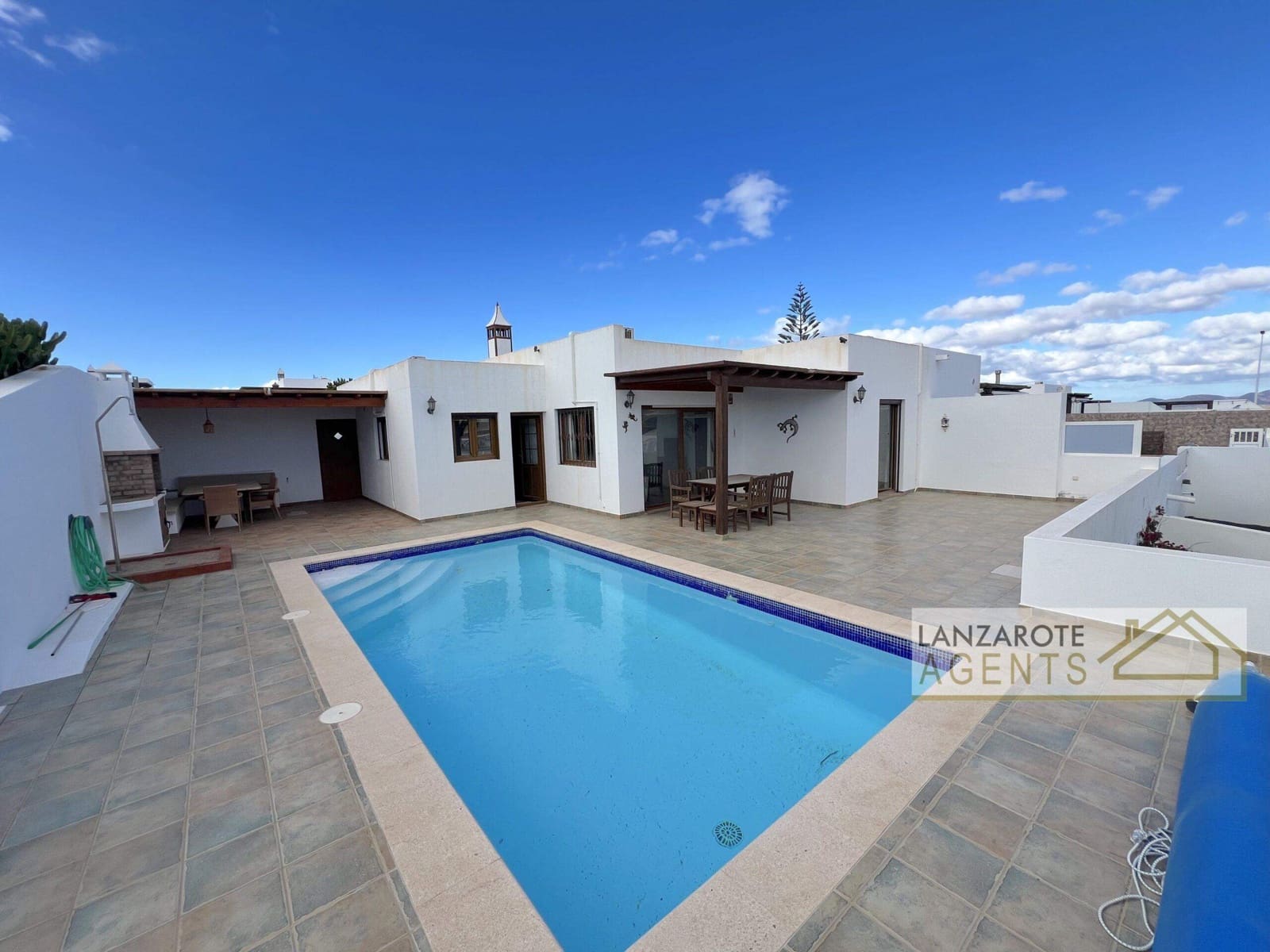 3 soveværelse Villa til salg i Playa Blanca - € 420.000 (Ref: 9432589)