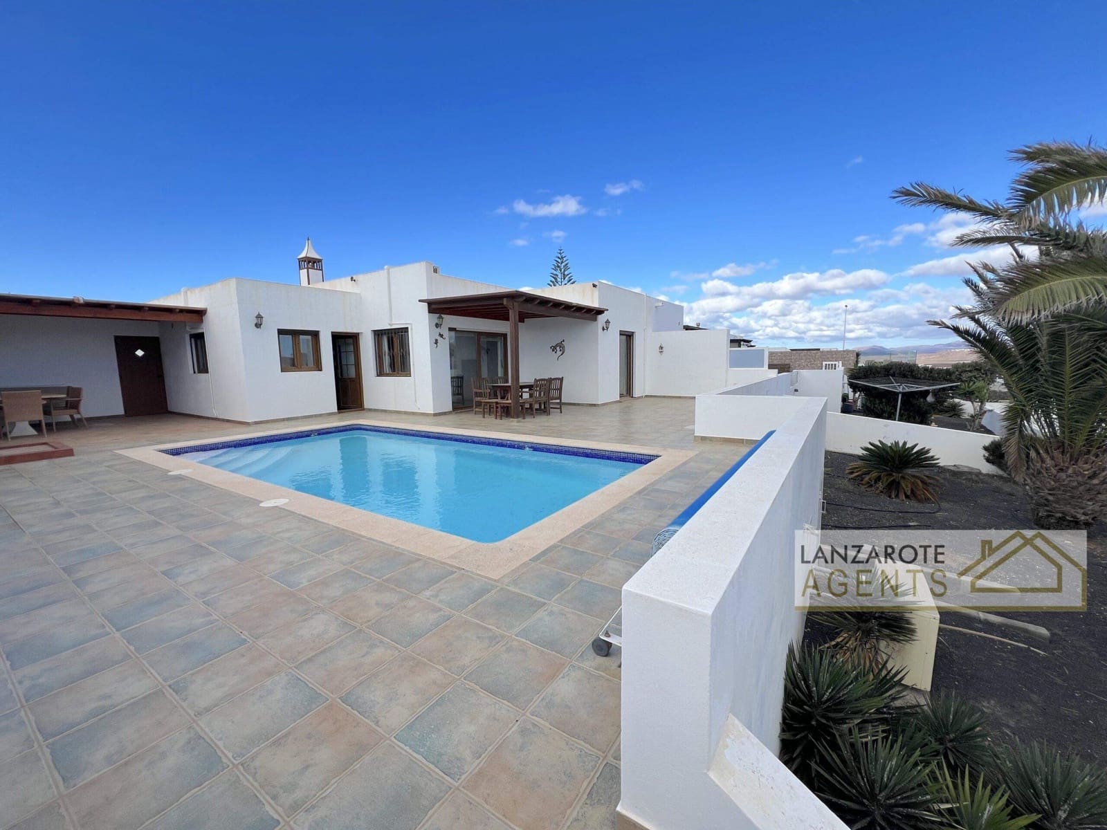 3 soveværelse Villa til salg i Playa Blanca - € 420.000 (Ref: 9432589)