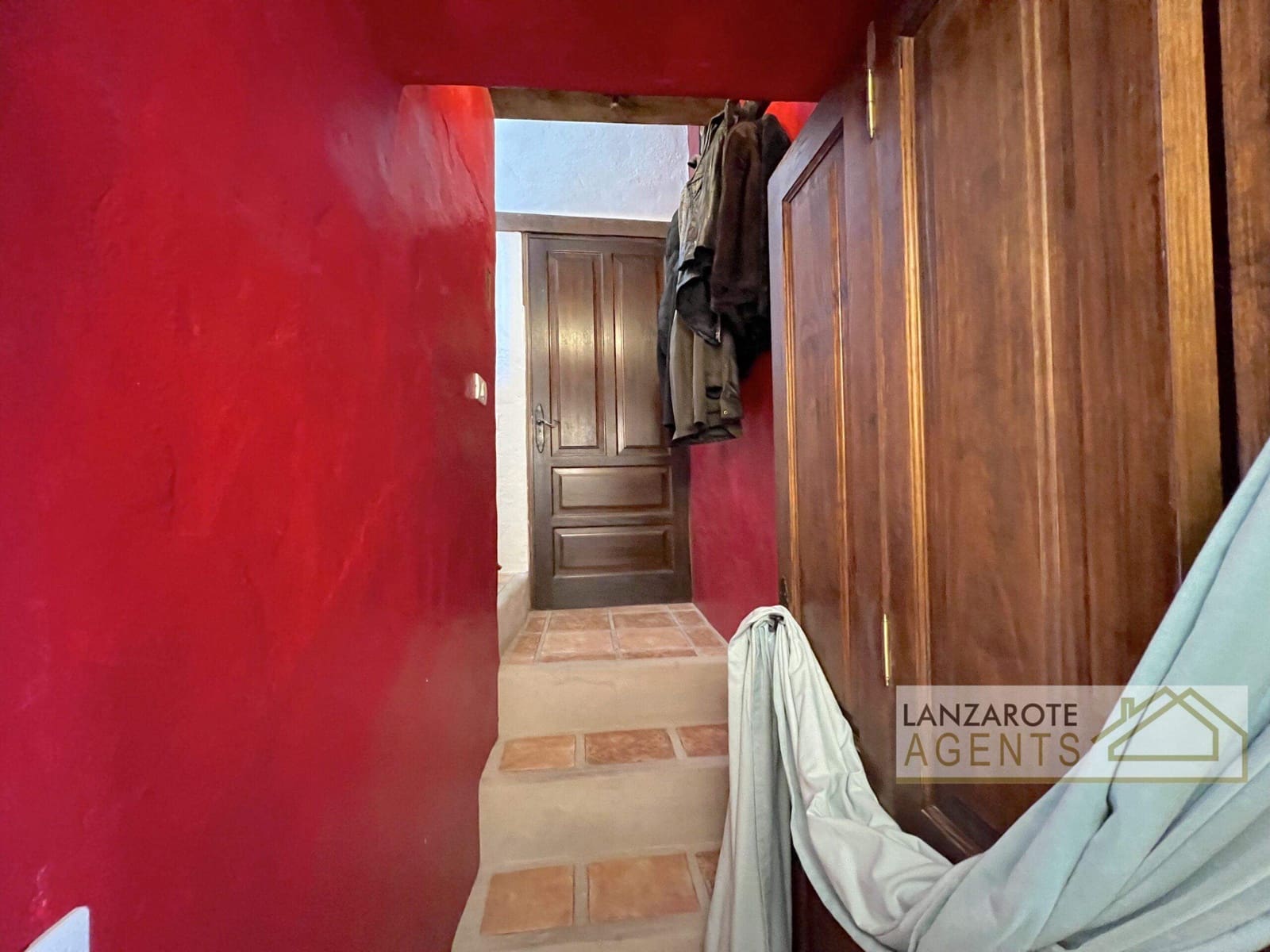 5 slaapkamer Villa te koop in Teguise - € 895.000 (Ref: 9451407)