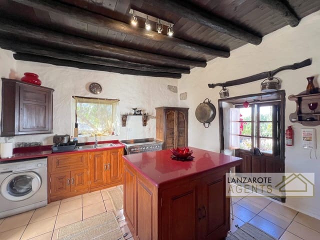 5 sypialnia Willa na sprzedaż w Teguise - 895 000 € (Ref: 9451407)