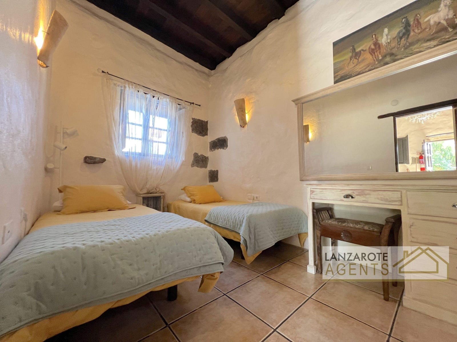 5 slaapkamer Villa te koop in Teguise met zwembad - € 895.000 (Ref: 9451407)