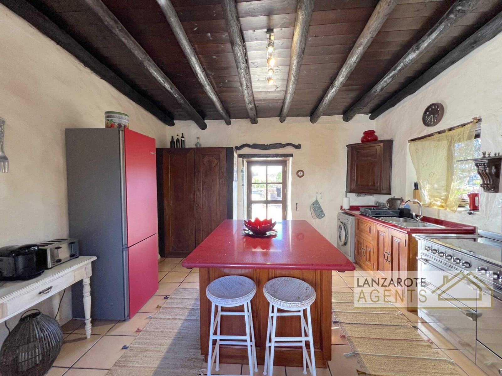 5 slaapkamer Villa te koop in Teguise met zwembad - € 895.000 (Ref: 9451407)