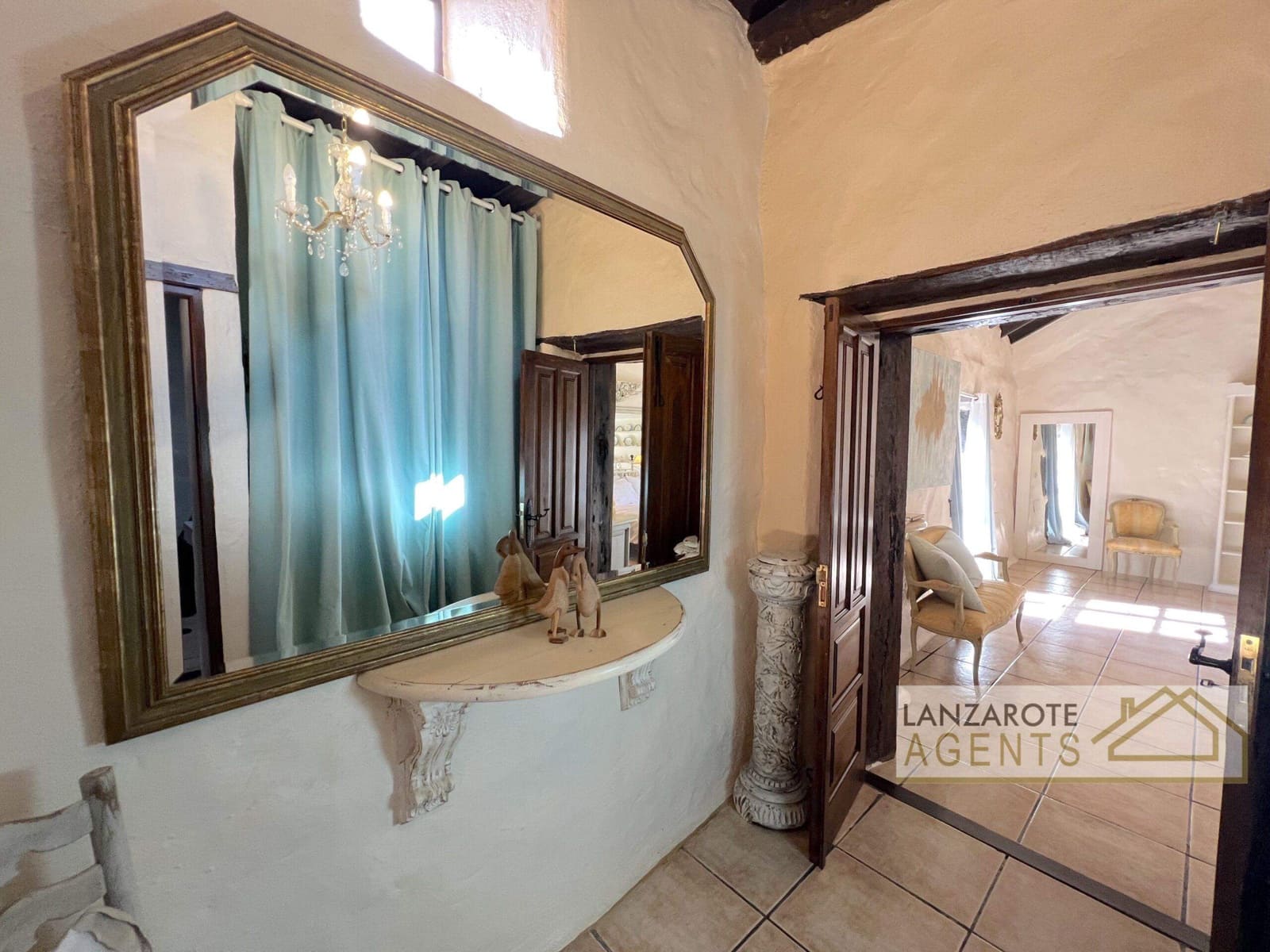 5 slaapkamer Villa te koop in Teguise met zwembad - € 895.000 (Ref: 9451407)
