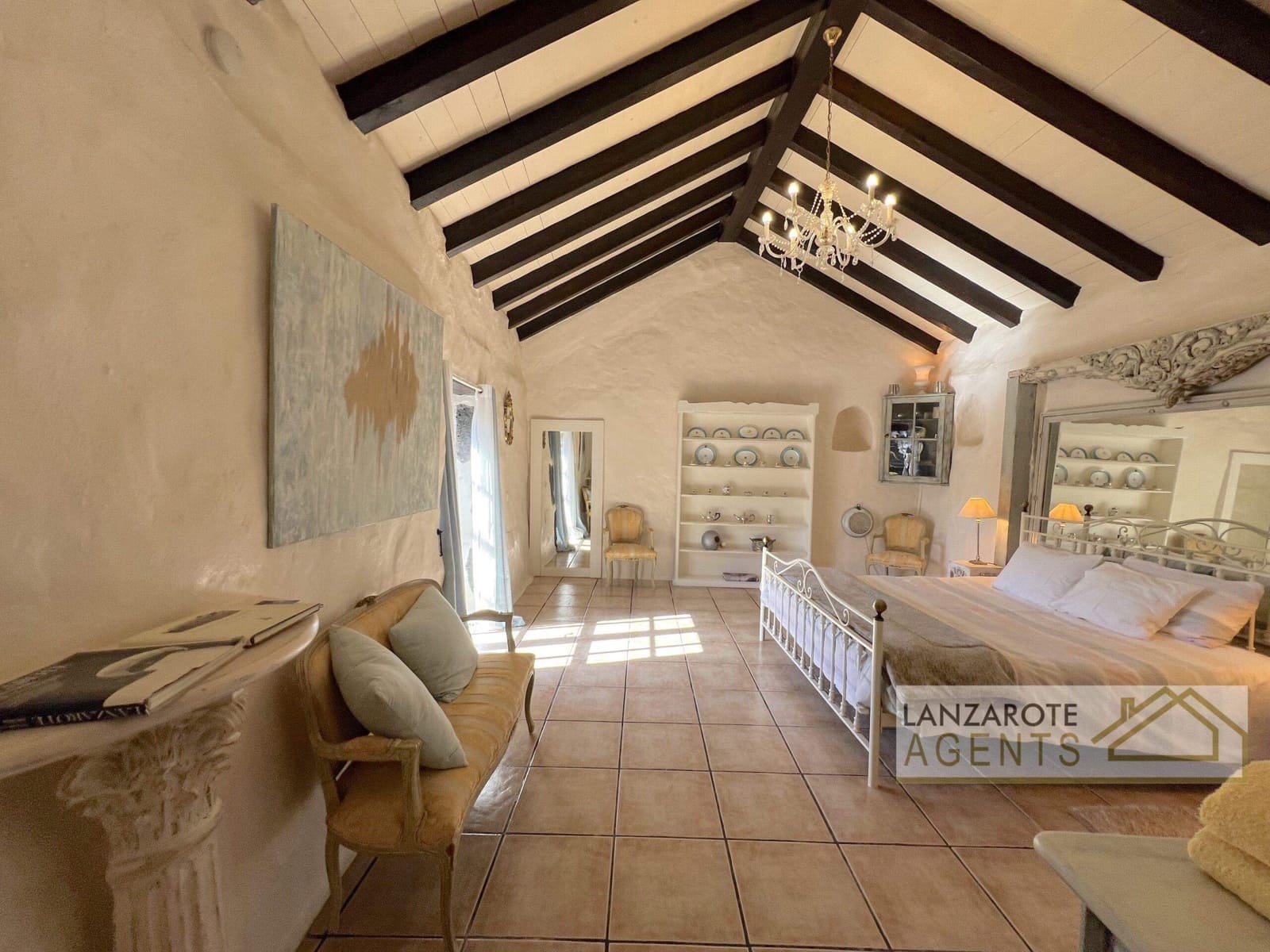 5 slaapkamer Villa te koop in Teguise met zwembad - € 895.000 (Ref: 9451407)
