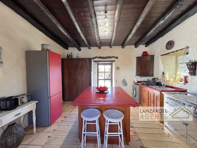 5 camera da letto Villa in vendita in Teguise con piscina - 895.000 € (Rif: 9451407)