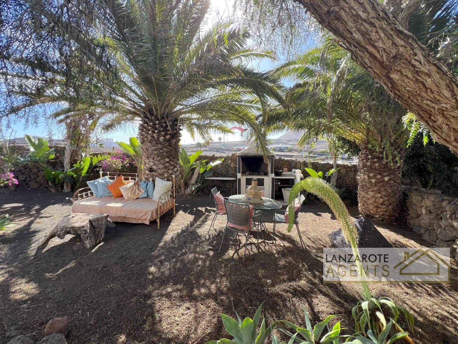 5 slaapkamer Villa te koop in Teguise met zwembad - € 895.000 (Ref: 9451407)
