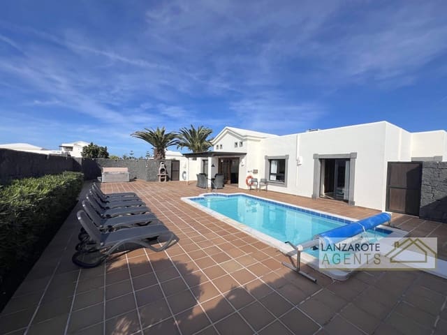 3 sypialnia Willa na sprzedaż w Playa Blanca, Yaiza z basenem - 475 000 € (Ref: 9470730)