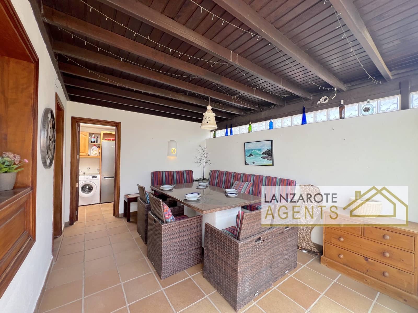 2 bedroom Villa for sale in Playa Blanca with pool - € 475,000 (Ref: 9511184)