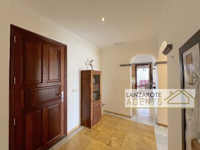 2 soverom Villa til salgs i Playa Blanca, Yaiza med svømmebasseng - € 475 000 (Ref: 9511184)