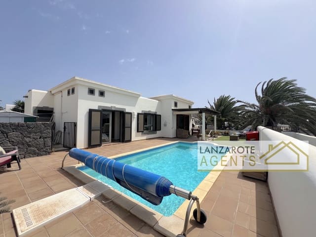 2 soverom Villa til salgs i Playa Blanca, Yaiza med svømmebasseng - € 475 000 (Ref: 9511184)